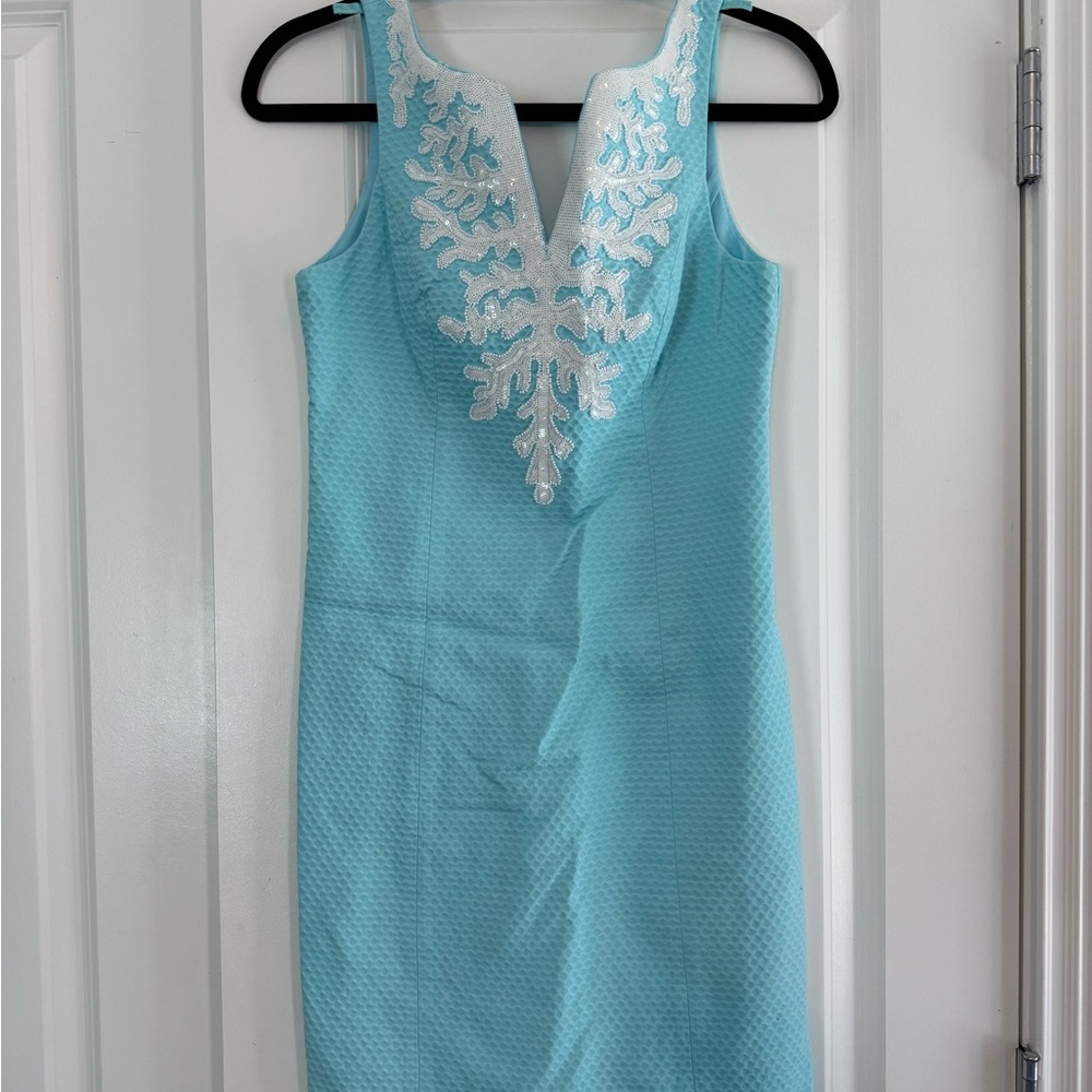 Lilly Pulitzer Elegant Blue Shift Dress with White Embroidered Beading 00